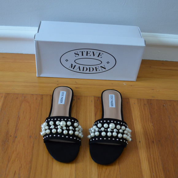 New STEVE MADDEN Embellished Sandal - Picture 7 of 8